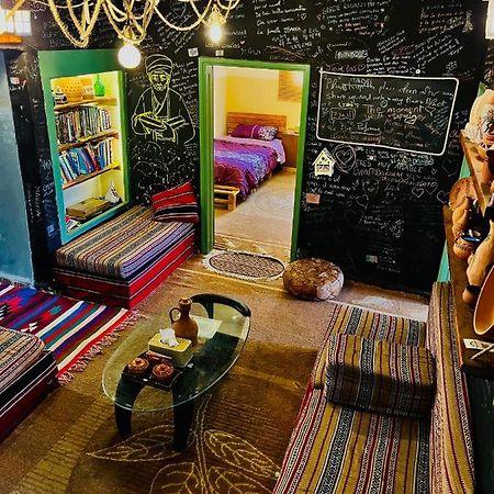 Petra Pottery Hostel วาดี มูซา ภายนอก รูปภาพ