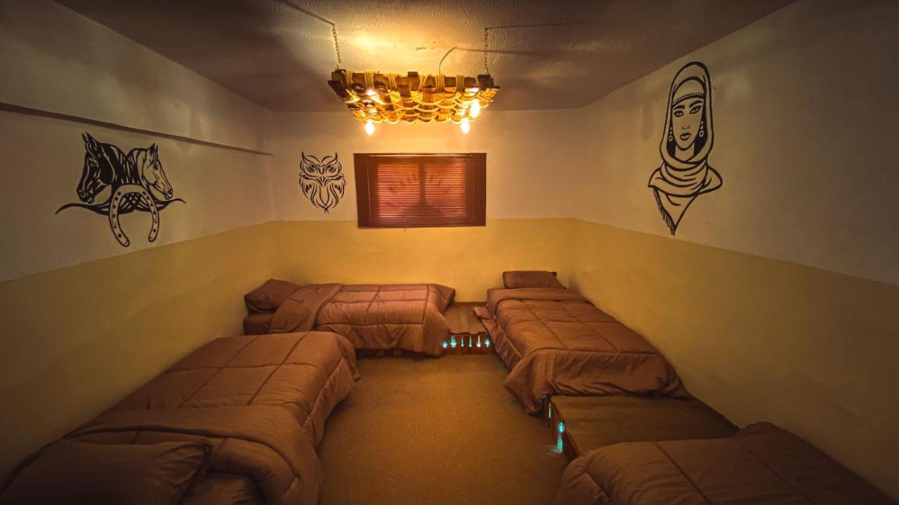 Petra Pottery Hostel วาดี มูซา ภายนอก รูปภาพ