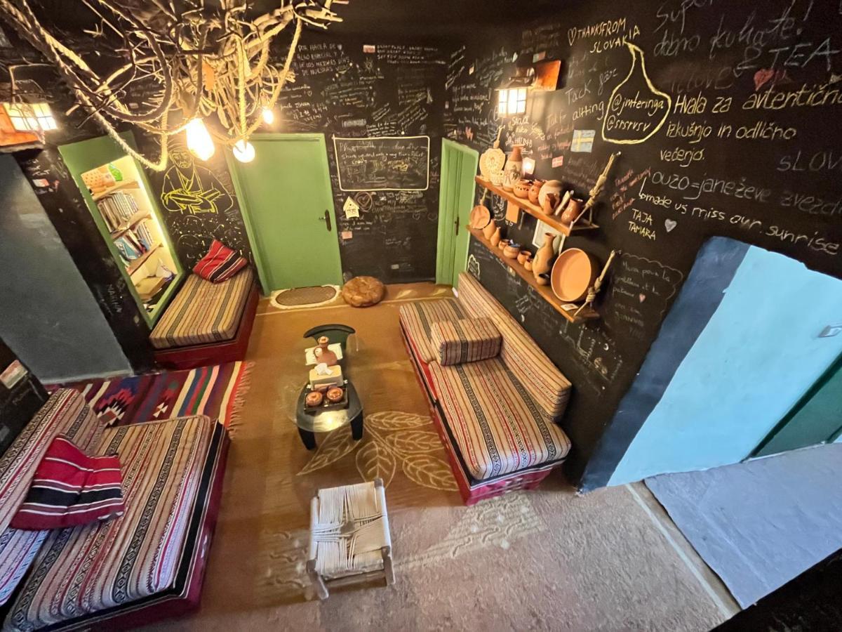 Petra Pottery Hostel วาดี มูซา ภายนอก รูปภาพ